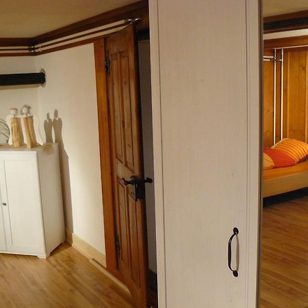 Apartment Lindi Lütschenthal Rom bilde